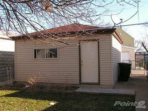 GARAGE REAR