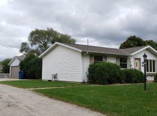 6402 N 105th St, Milwaukee, WI 53224