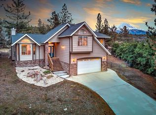 16450 Tee Pl, Weed, CA 96094