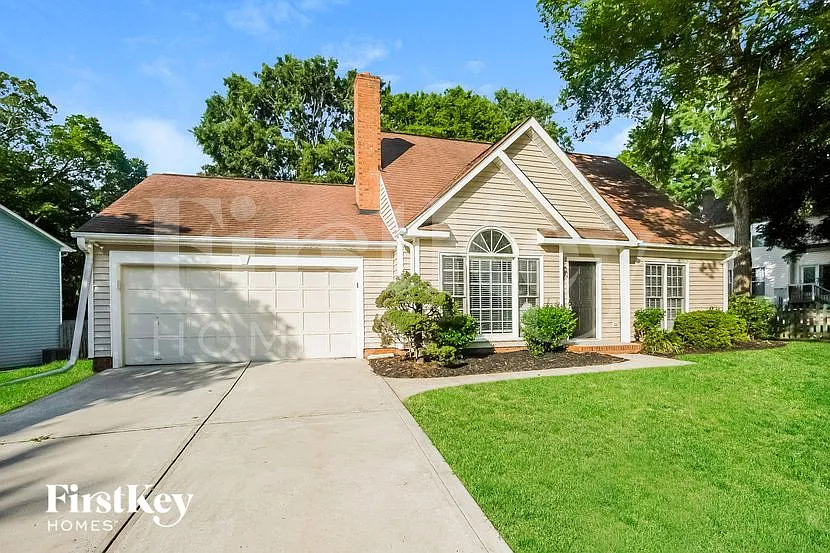 3 bed, 2.5 bath, 1554 sqft, $2,260 — Photo 3
