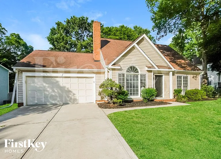 5808 Birchfield Ln NW — Photo 3