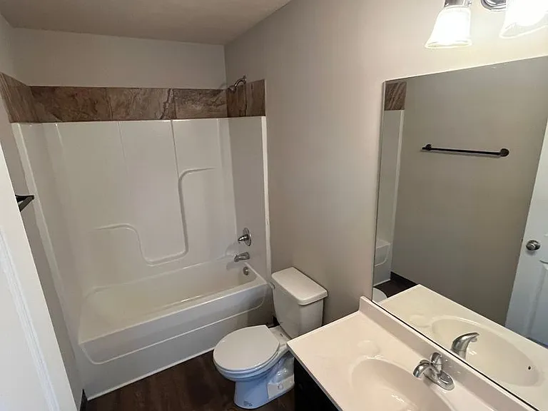 1224 Indianola St — Photo 17