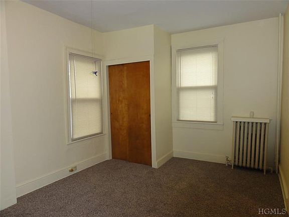3rd image of 317 N Division St