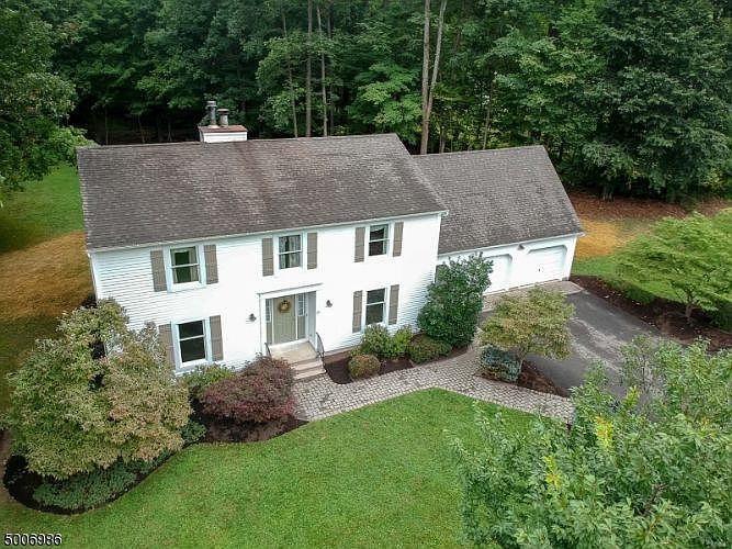1st image of 24 Northfield Dr