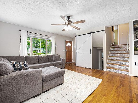 4th image of 3791 Ganson Dr