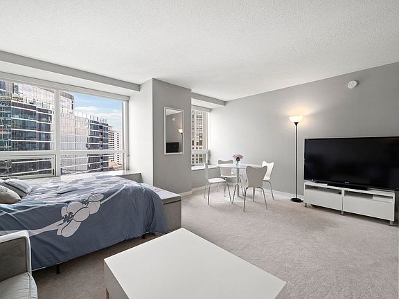 3rd image of 512 N McClurg Ct APT 3703