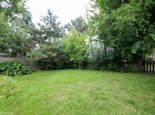1103 Elmwood Ave, Deerfield, IL
