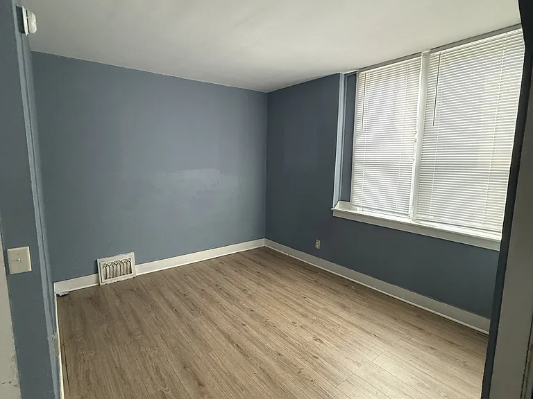 521 Pearl St #6 — Photo 2