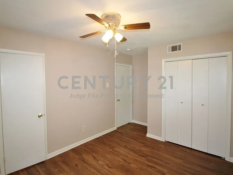 821 Rea Ave — Photo 25