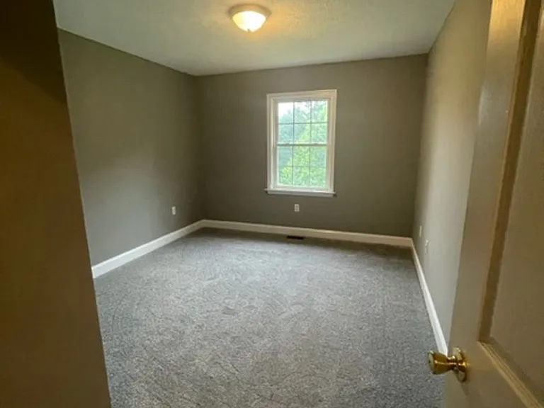 1125 Rock Haven Rd — Photo 14