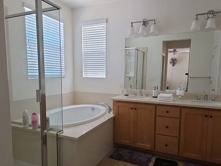 109 Bradley Ct — Photo 14