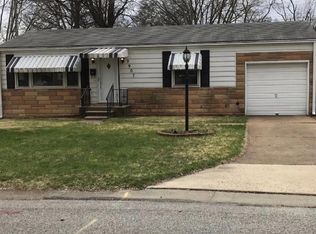 9907 Hayward Dr, Saint Louis, MO 63137