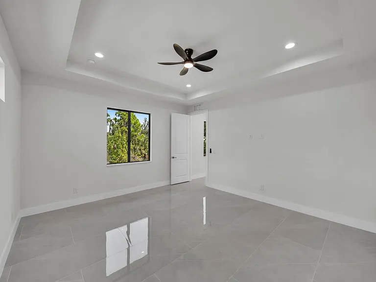 14020 Chesswood Ln — Photo 11