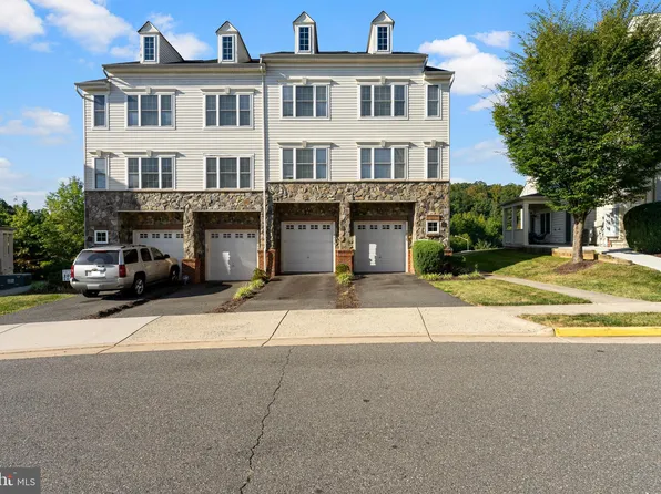 2838 Chinkapin Oak Ln, Woodbridge, VA 22191