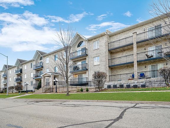 2nd image of 9400 S 79th Ave APT 1K