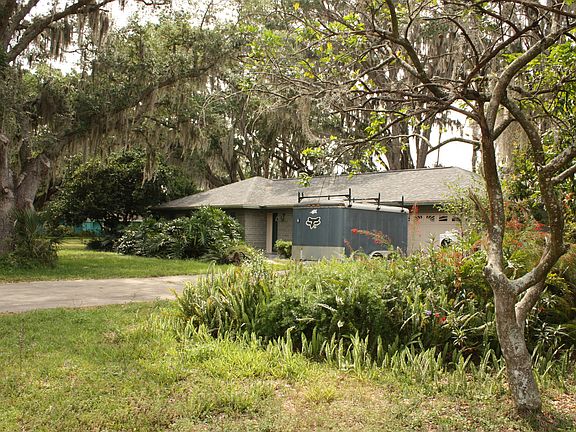3rd image of 12229 Garden Lake Cir