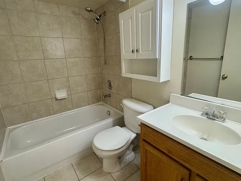 1125 Lindstrom Dr — Photo 16
