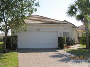 9680 SW Flowermound Cir, Port Saint Lucie, FL 34987