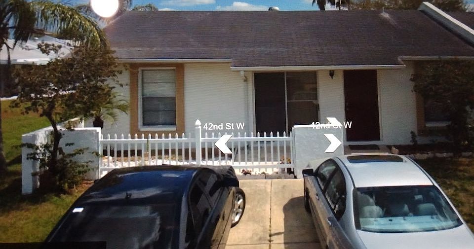 1st image of 3911 42nd St W