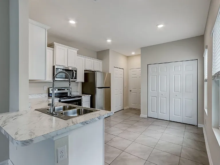 988 Observatory Pkwy — Photo 12
