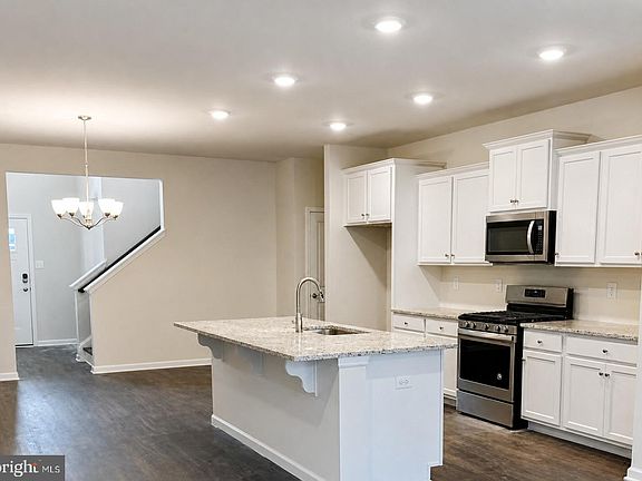 2nd image of 45 Morley Blvd