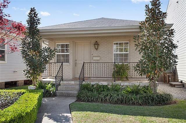 1st image of 6344 General Diaz St
