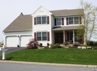 1910 Fox Hollow Ln, Easton, PA 18040