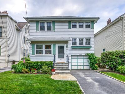 22 Hemlock Place, New Rochelle, NY, 10805