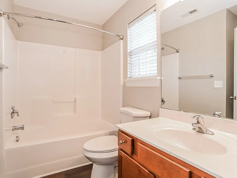 2404 Sierra Chase Dr — Photo 15