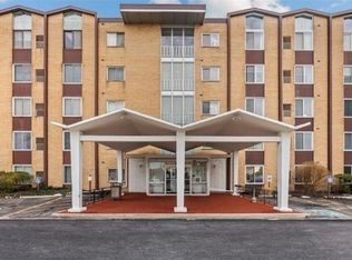 25735 Lorain Rd Unit 503, North Olmsted, OH 44070