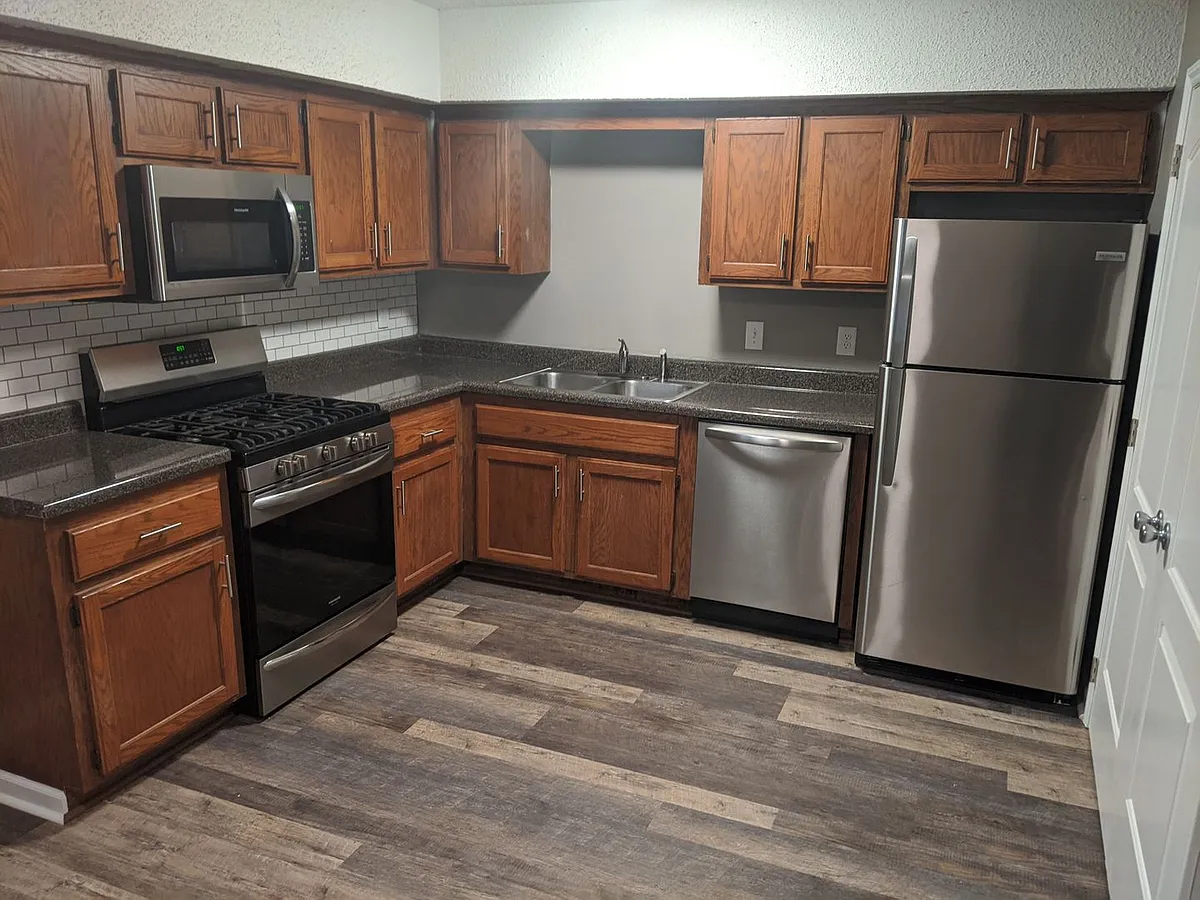 Building Photo - Frost Garden Townhomes
