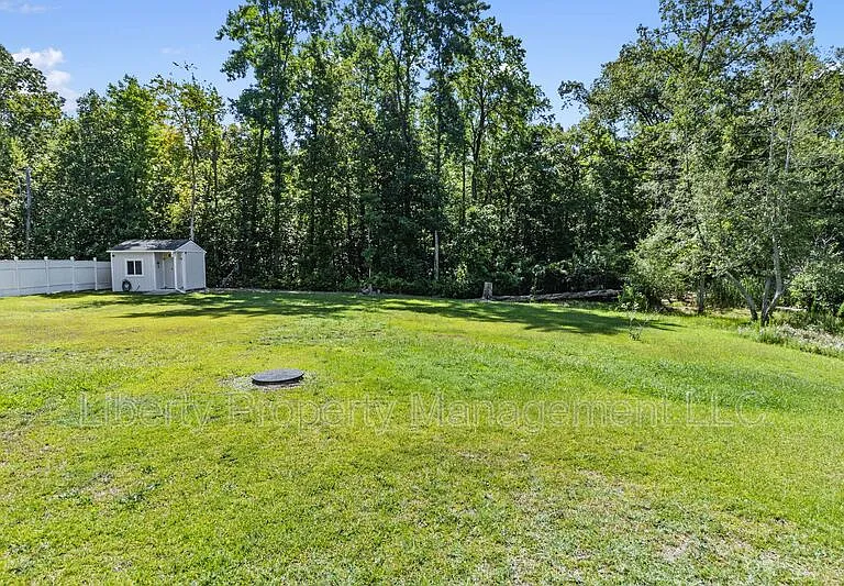 4199 Overhills Rd — Photo 16