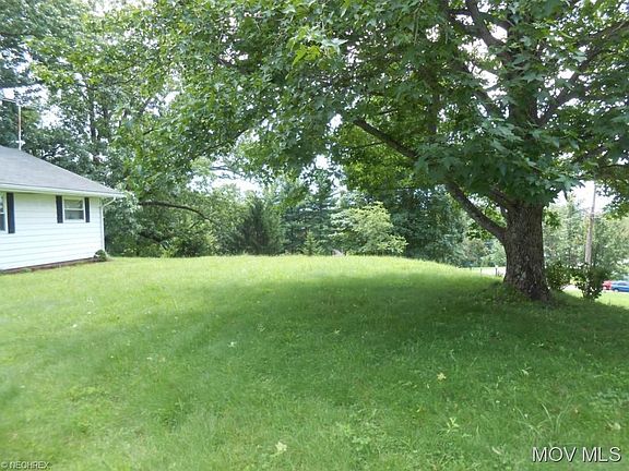 2nd image of 16 Cutlip Ln