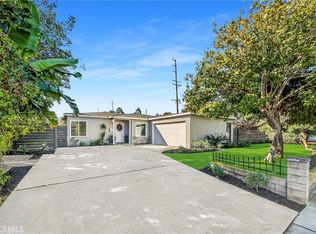 302 Cleveland Dr, Huntington Beach, CA 92648