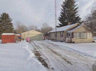 3045 Adams Rd, Niles, MI 49120