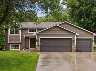 7275 Heather Ct N, Circle Pines, MN 55014