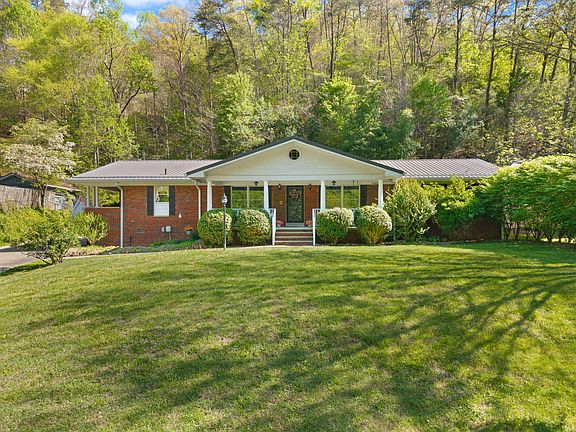 2nd image of 191 Armory Rd