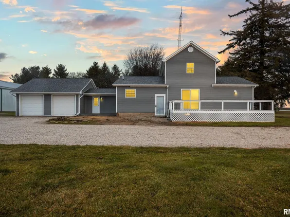 1097 County Road 1900 E, Secor, IL 61771