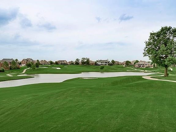 Imagine stepping out your back door every morning & night to THIS?!? Wow!