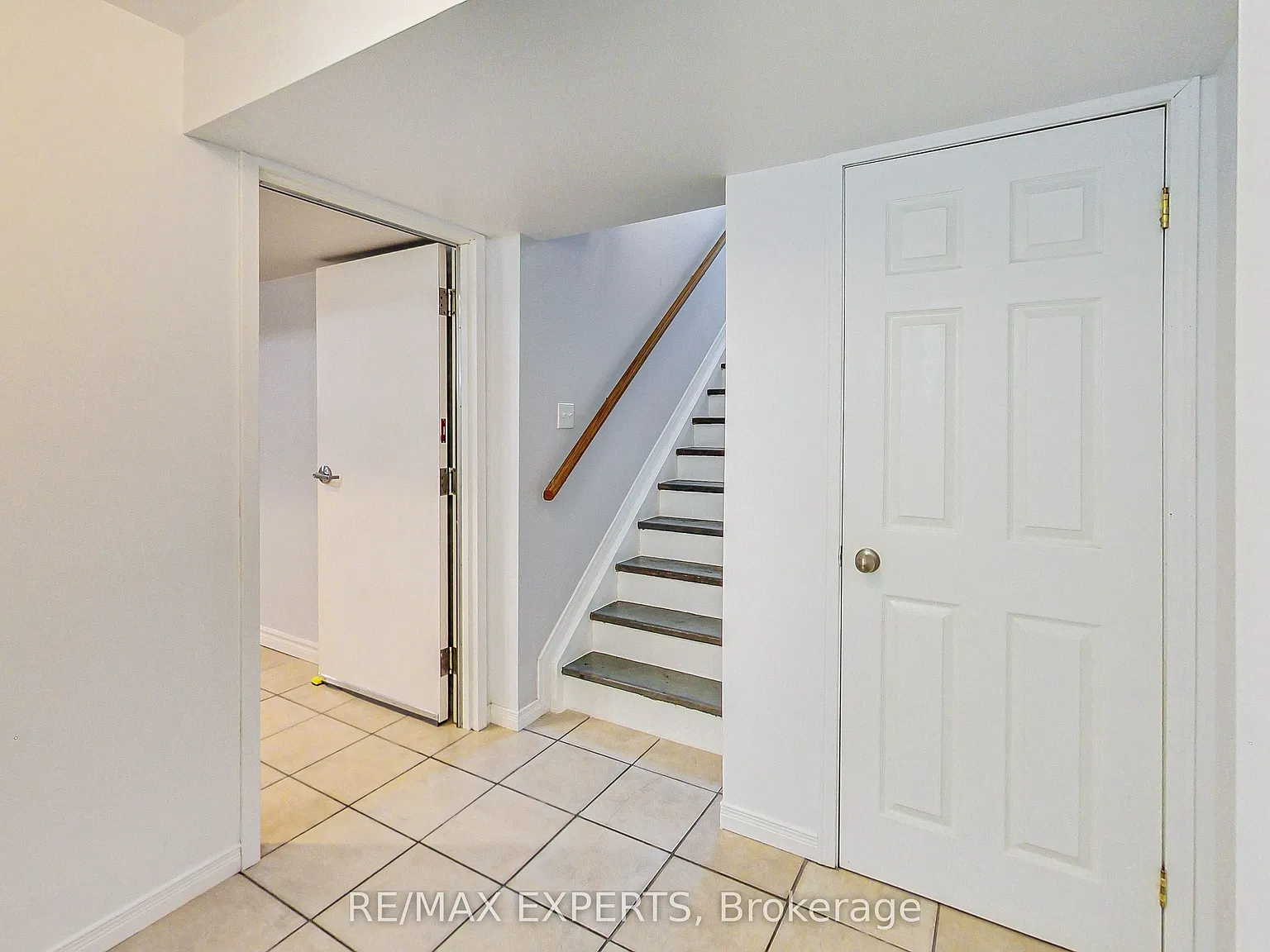 2 bed, $1,900 — Photo 3