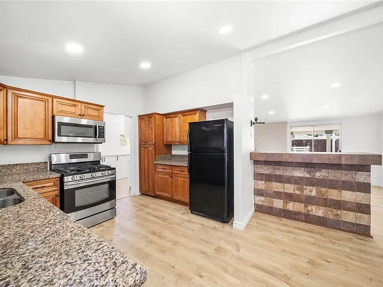 1610 Amador Ave #A — Photo 5