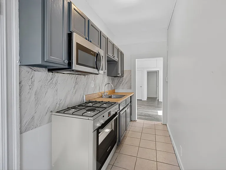 49 S Hamilton St #2 — Photo 19