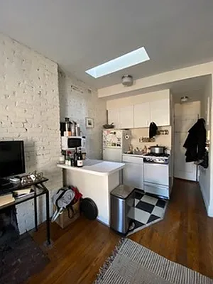 Rented by Village Living Realty | media 3