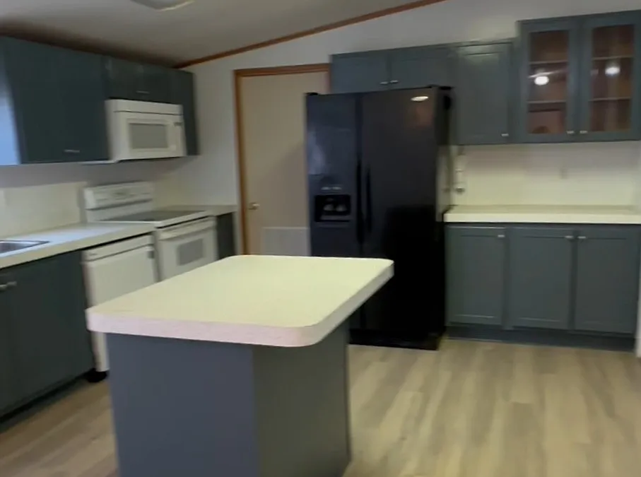 4 bed, 1568 sqft, $1,350 — Photo 3