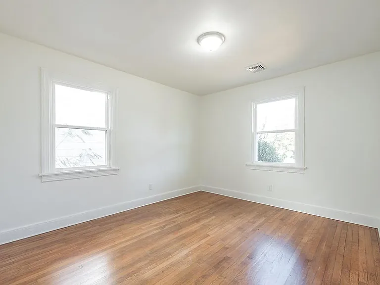 3610 Martin Ave — Photo 18