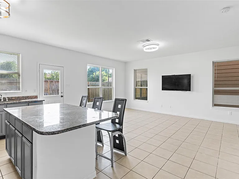 11017 Panther Ct — Photo 12