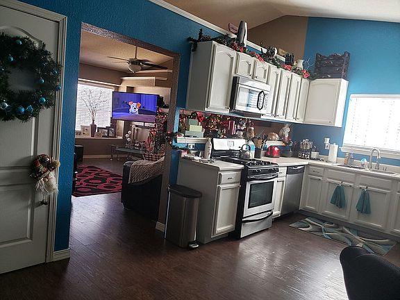 4th image of 3321 Arroyos Pl