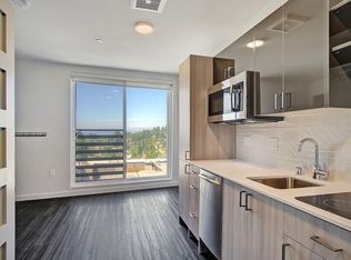 Vega, Seattle, WA 98116