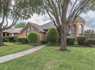 1526 Raleigh Dr, Carrollton, TX 75007