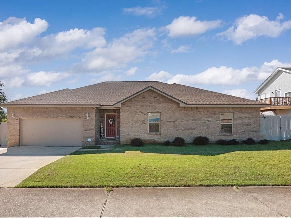 1st image of 430 Bay Oaks Dr